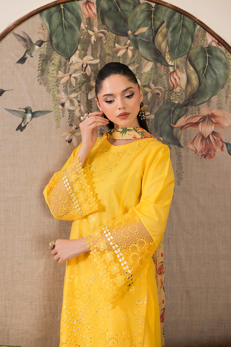 Golden Topaz-Luxury Pret (3PC)