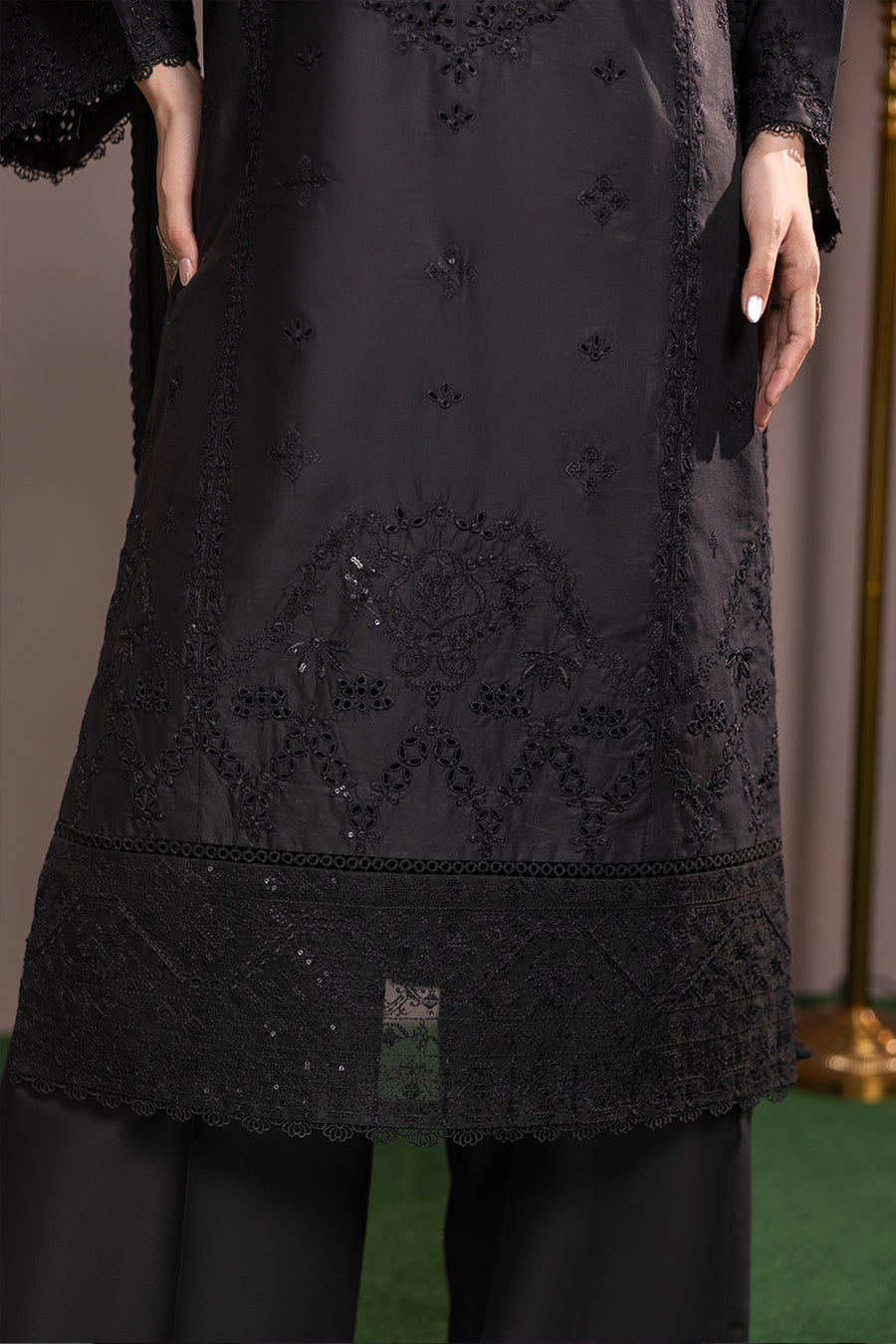 Obsidian-Luxury Pret (3PC)