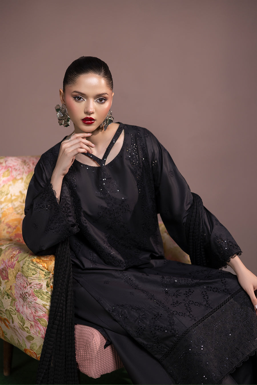 Obsidian-Luxury Pret (3PC)