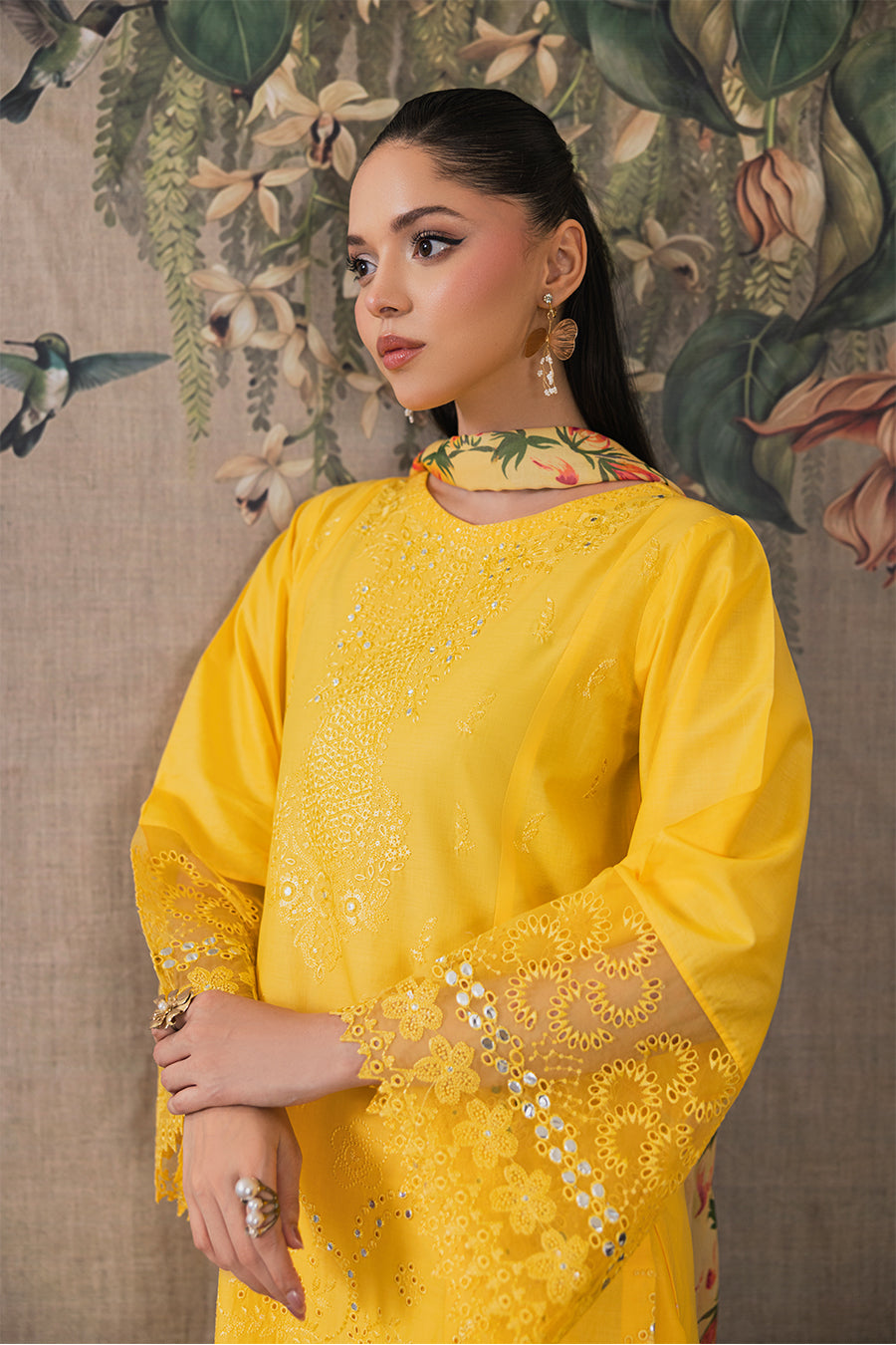 Golden Topaz-Luxury Pret (3PC)