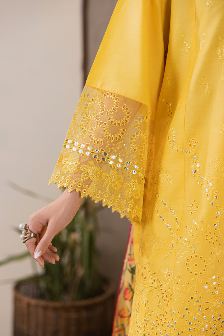 Golden Topaz-Luxury Pret (3PC)